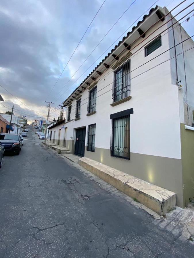 Hotel San Sebastian Comitan de Dominguez Exteriör bild